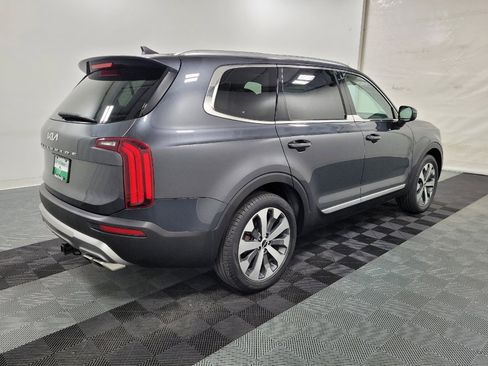 Used 2022 Kia Telluride EX w/ EX Premium Package FWD image 10