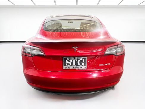 Used 2021 Tesla Model 3 Performance image 5