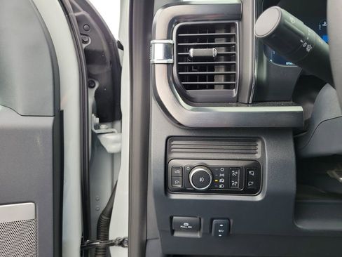 New 2025 Ford F350 Lariat w/ Lariat Ultimate Package image 21