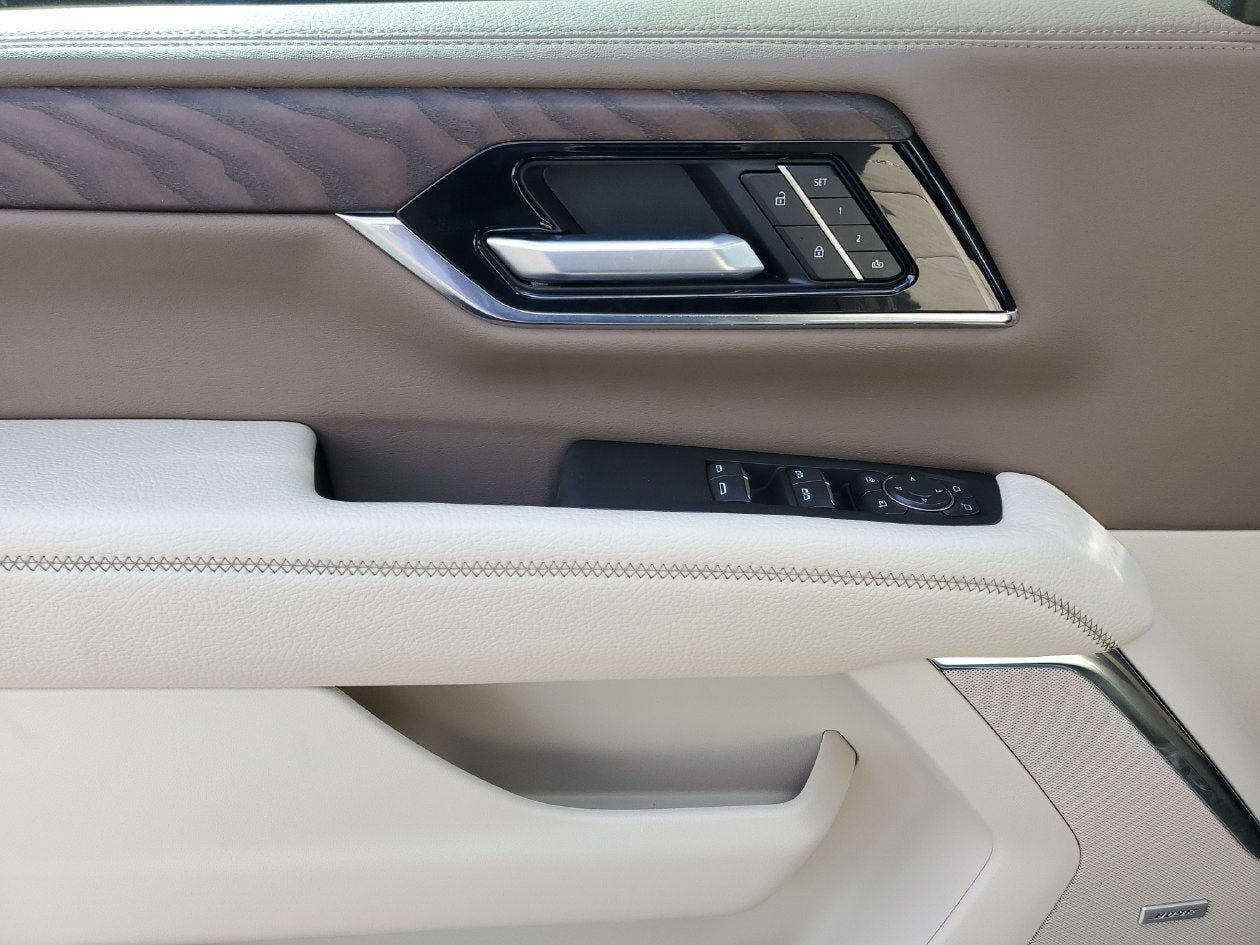 New 2026 GMC Yukon Denali RWD image 17