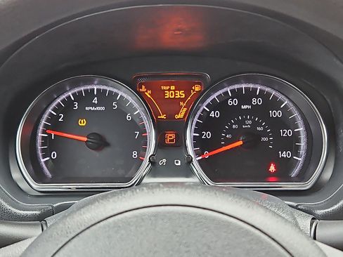 Used 2014 Nissan Versa SV image 18