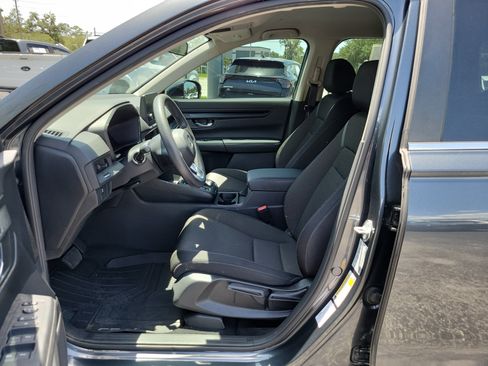 Used 2024 Honda CR-V LX image 17