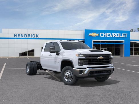New 2025 Chevrolet Silverado 3500 W/T w/ WT Convenience Package image 2