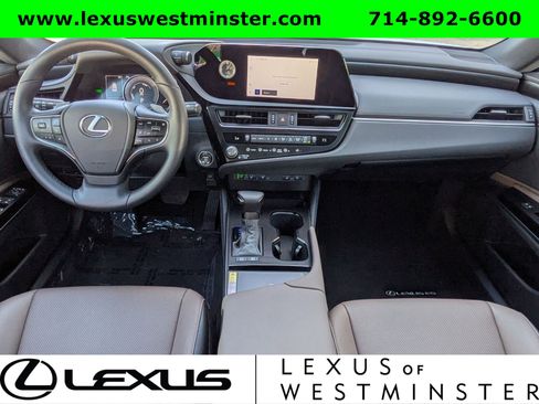 Certified 2025 Lexus ES 300h w/ Premium Package image 14