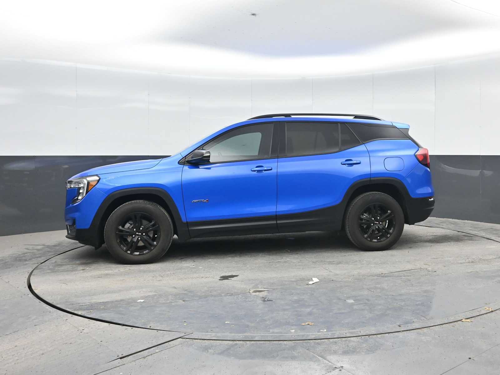 Used 2024 GMC Terrain AT4 w/ Infotainment Package II AWD/4WD image 4
