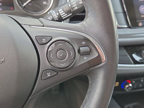 Used 2021 Buick Enclave Preferred FWD image 22