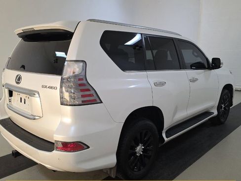 Used 2023 Lexus GX 460 Premium w/ Premium Package AWD/4WD image 3