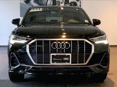 Used 2025 Audi Q3 2.0T Premium w/ Convenience Package AWD/4WD image 8