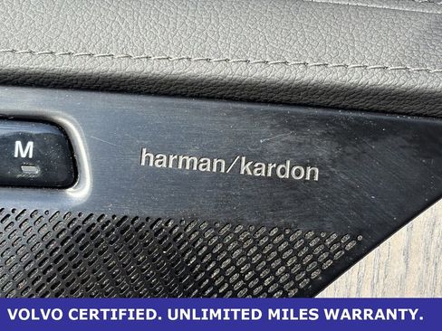 Certified 2024 Volvo XC90 B6 Ultimate w/ Lounge Package image 26