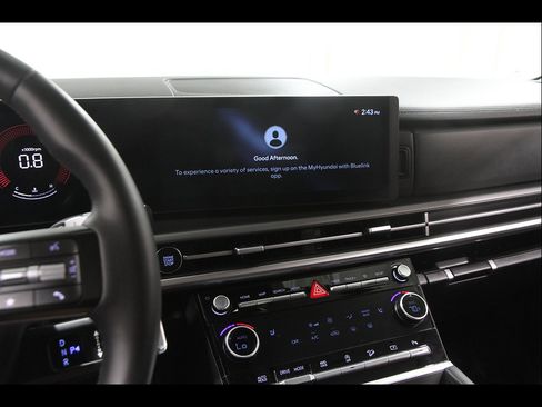 Certified 2026 Hyundai Santa Fe SEL AWD/4WD image 9