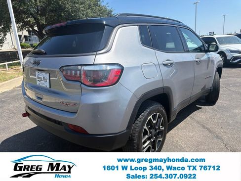 Used 2020 Jeep Compass Trailhawk AWD/4WD image 3
