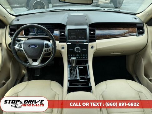 Used 2013 Ford Taurus Limited FWD image 10