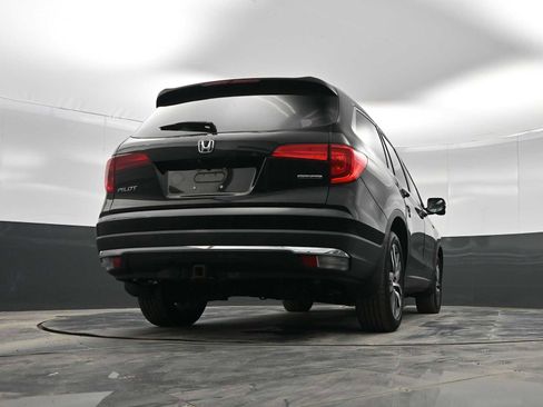 Used 2017 Honda Pilot Touring image 34