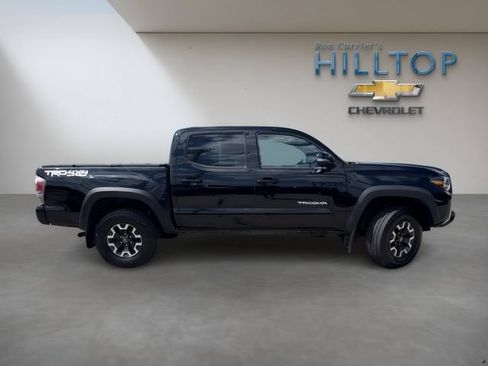 Used 2020 Toyota Tacoma TRD Off-Road w/ TRD Premium Off Road Package AWD/4WD image 4