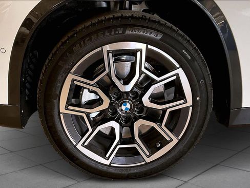 New 2026 BMW X1 xDrive28i w/ Technology Package AWD/4WD image 11