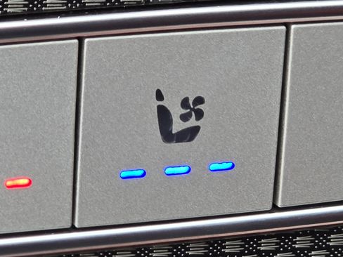 Used 2022 Mercedes-Benz GLE 53 AMG GLE 53 AMG image 22