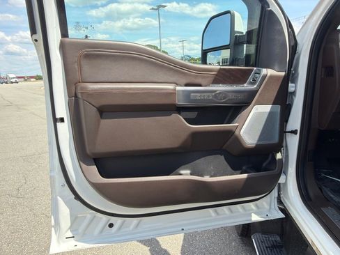 Used 2023 Ford F450 King Ranch w/ FX4 Off-Road Package AWD/4WD image 13
