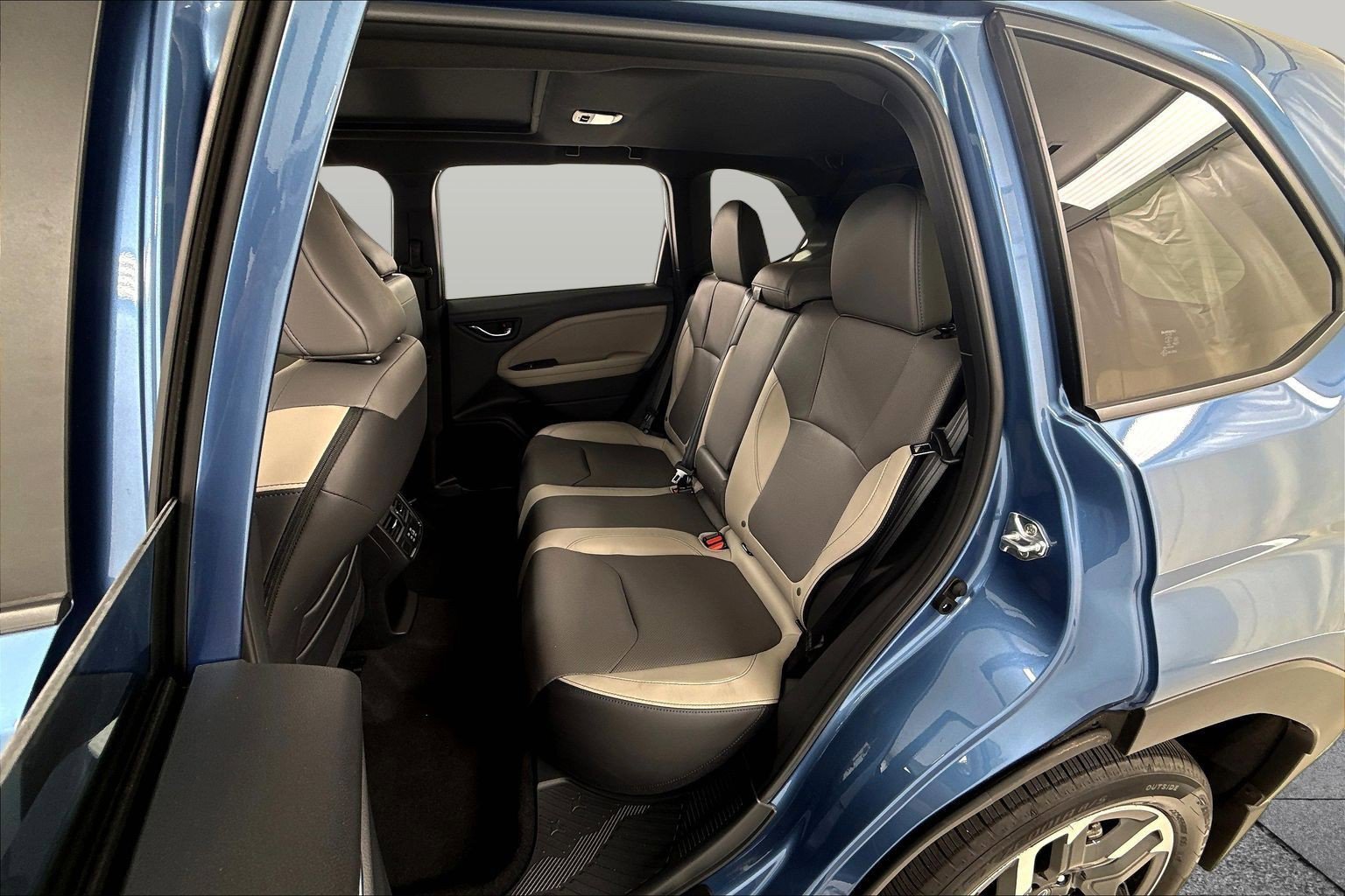 Used 2025 Subaru Forester Limited AWD/4WD image 27