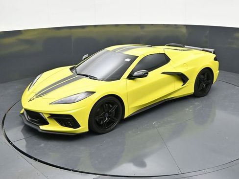 Used 2022 Chevrolet Corvette Stingray Premium Conv w/ Z51 Performance Package RWD image 30