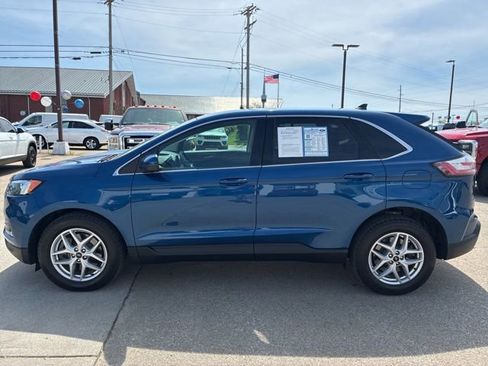 Used 2024 Ford Edge SEL w/ Convenience Package AWD/4WD image 4