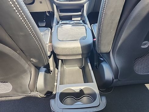 New 2026 Chrysler Pacifica Limited AWD/4WD image 25
