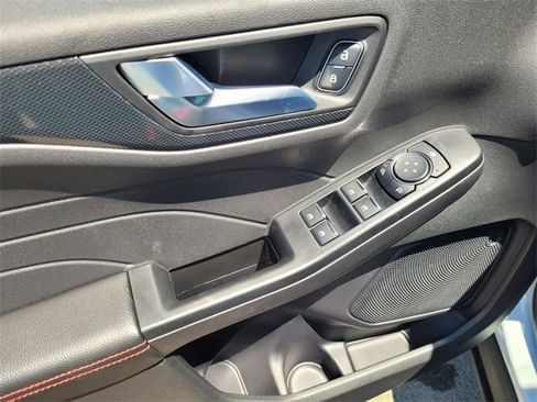 New 2025 Ford Escape ST-Line w/ Tech Pack #1 image 8