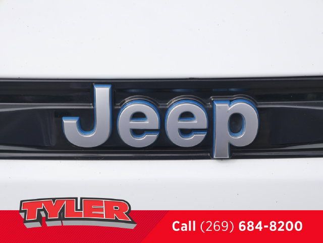 Used 2024 Jeep Grand Cherokee Limited 4xe AWD/4WD image 14