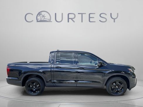 New 2026 Honda Ridgeline Black Edition image 8
