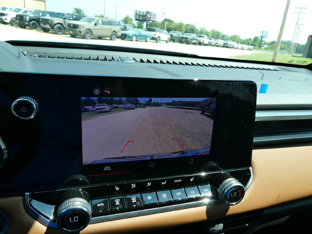 New 2026 GMC Canyon AT4 w/ Nightfall Essentials Package AWD/4WD image 26