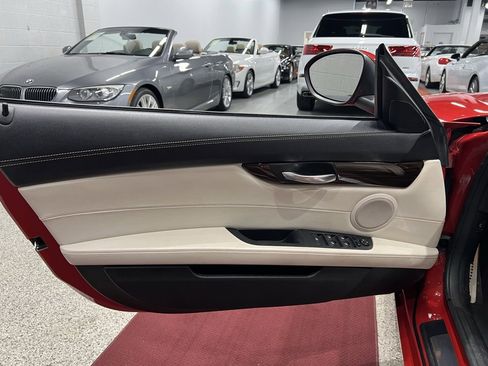 Used 2016 BMW Z4 sDrive35i image 25