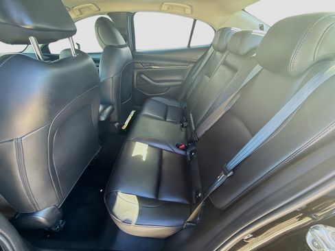 Used 2022 MAZDA MAZDA3 s image 24