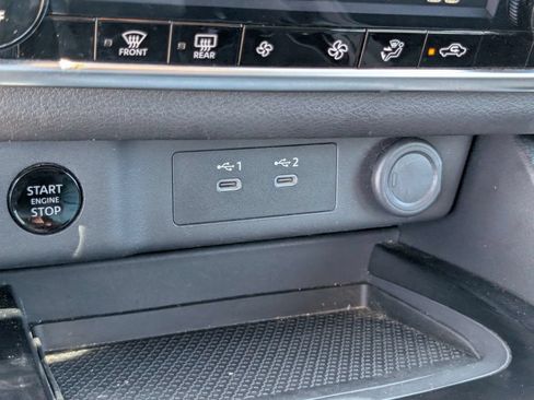 Used 2025 Nissan Rogue SV AWD/4WD image 19