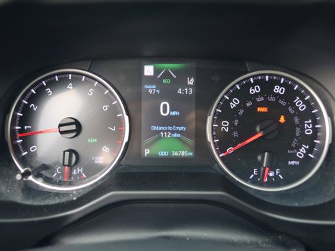 Used 2019 Toyota RAV4 XLE Premium FWD image 18
