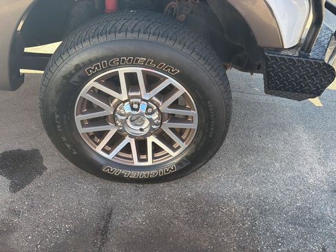 Used 2017 Ford F350 King Ranch w/ King Ranch Ultimate Package AWD/4WD image 8