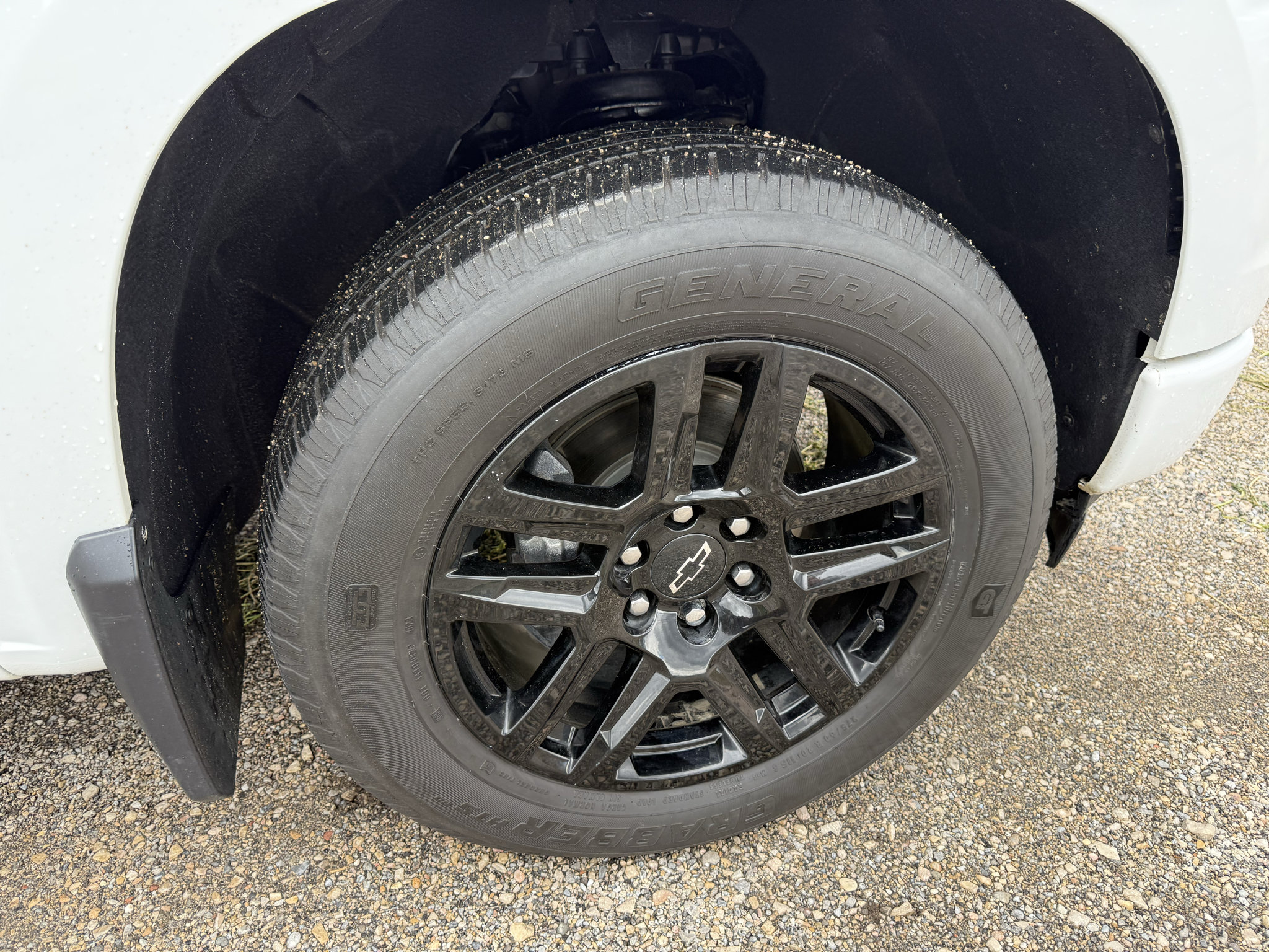 Used 2024 Chevrolet Silverado 1500 Custom AWD/4WD image 9
