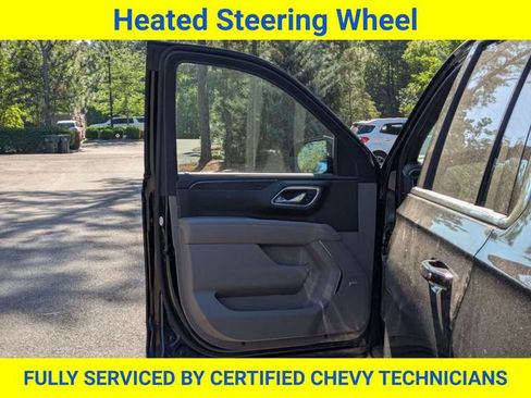 Used 2023 Chevrolet Suburban LT w/ Luxury Package RWD image 26