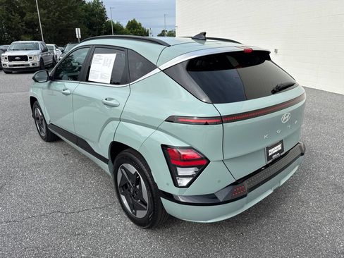 Certified 2025 Hyundai Kona Limited FWD image 6