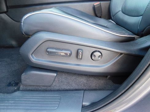 Used 2023 Honda Pilot Elite image 14