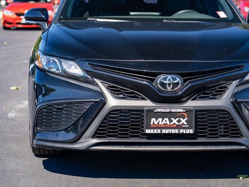 Used 2023 Toyota Camry SE AWD/4WD image 5