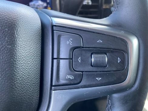 Used 2023 Chevrolet Silverado 1500 LT w/ Z71 Off-Road Package AWD/4WD image 8