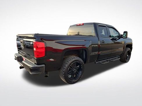 Used 2017 Chevrolet Silverado 1500 LT w/ All Star Edition AWD/4WD image 9