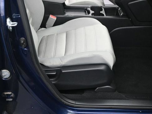 Certified 2022 Honda CR-V EX image 11