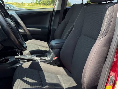 Used 2018 Toyota RAV4 XLE w/ Plus Extra Value Package AWD/4WD image 18