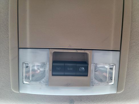 Used 2013 Ford F250 King Ranch w/ King Ranch w/Chrome Pkg image 12