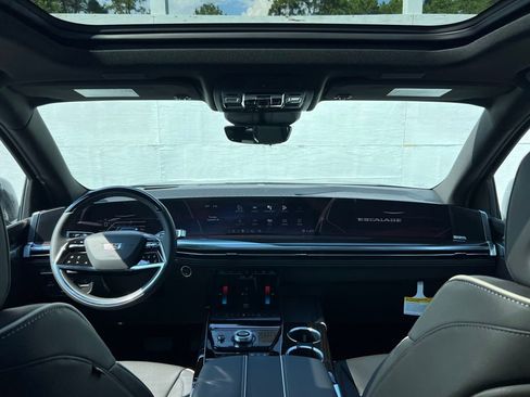 New 2025 Cadillac Escalade Premium Luxury image 37