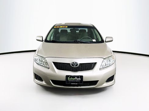 Used 2010 Toyota Corolla LE image 2
