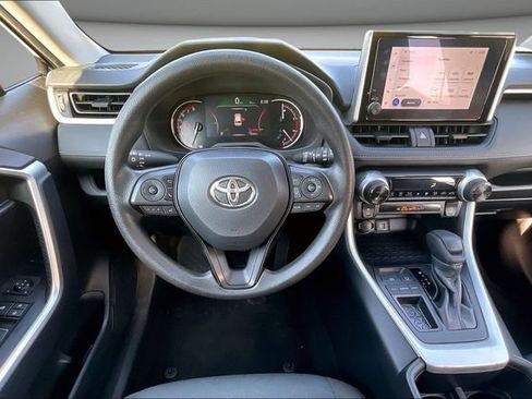 Used 2024 Toyota RAV4 XLE FWD image 10
