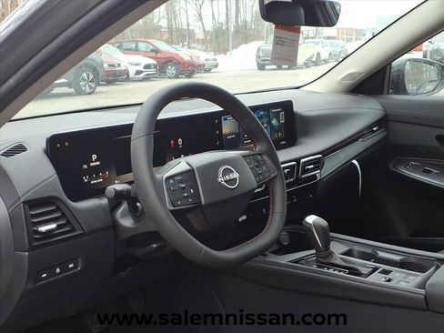 New 2026 Nissan Sentra SR w/ SR Premium Package FWD image 8