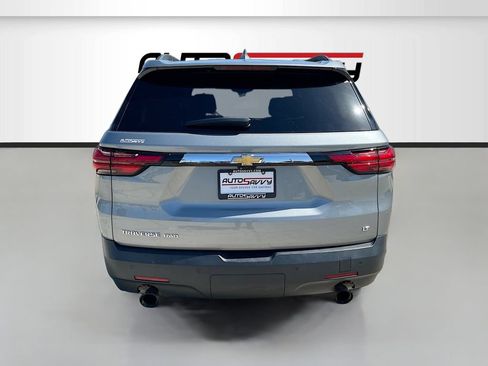 Used 2023 Chevrolet Traverse LT w/ Rear Camera Mirror Package AWD/4WD image 5