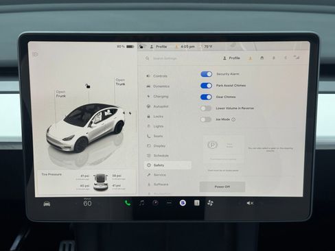 Used 2023 Tesla Model Y Performance image 29